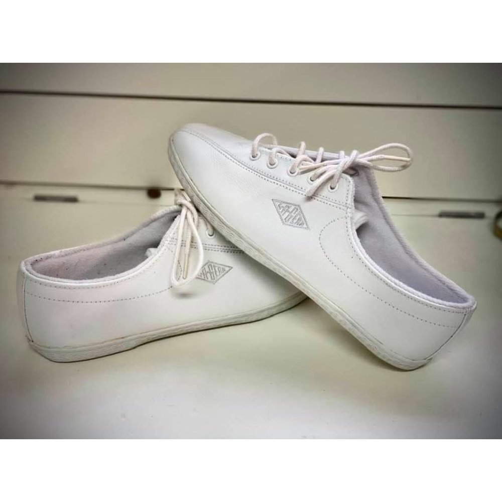 Rare 1990s LA Gear Vintage White Leather Shoes